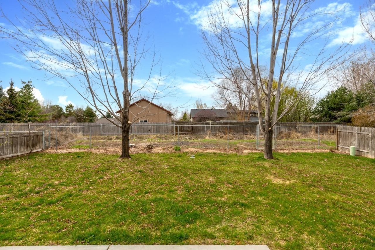 Hello Dolly! 3 Beds, 2 Bath, 2 Tv'S, Fireplace, Quiet Neighborhood In Star, Id Minutes From Walking Trails And River Views Eagle Kültér fotó