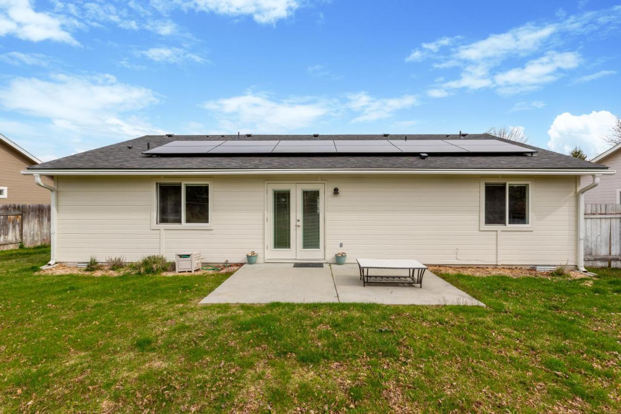 Hello Dolly! 3 Beds, 2 Bath, 2 Tv'S, Fireplace, Quiet Neighborhood In Star, Id Minutes From Walking Trails And River Views Eagle Kültér fotó